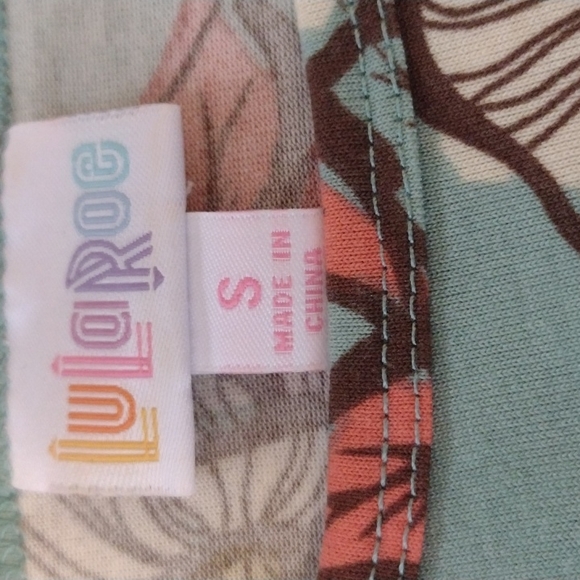 LuLaRoe Irma Size Small - Picture 4 of 5